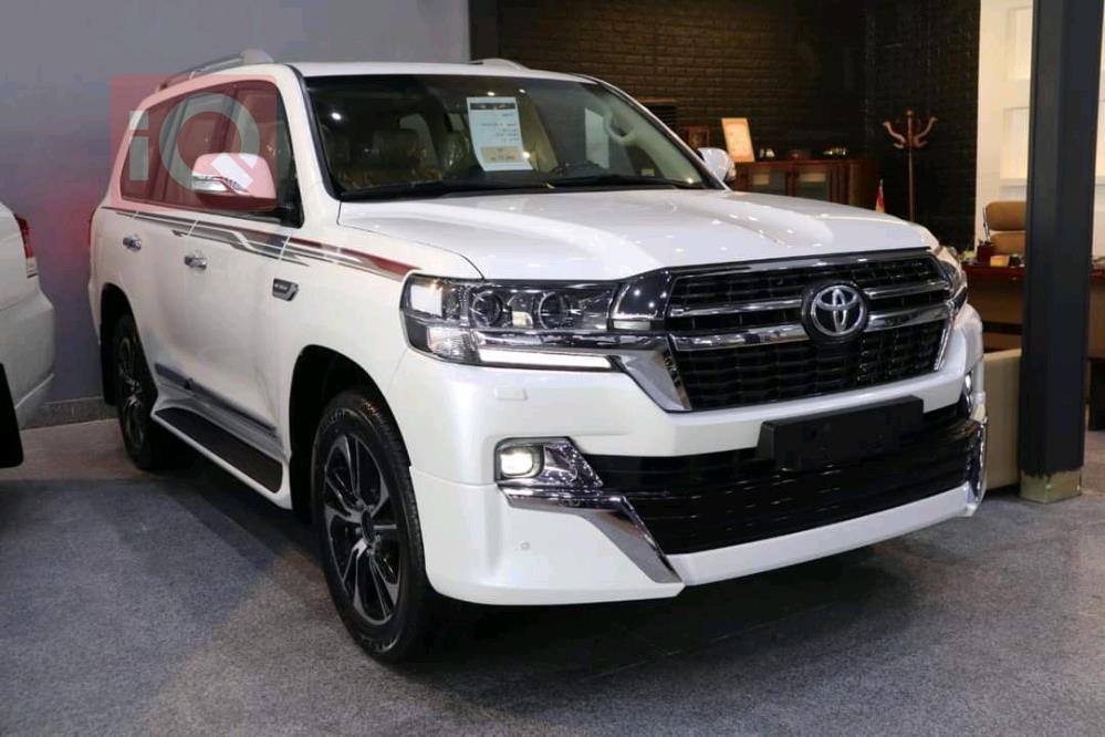 تويوتا لاندكروزر